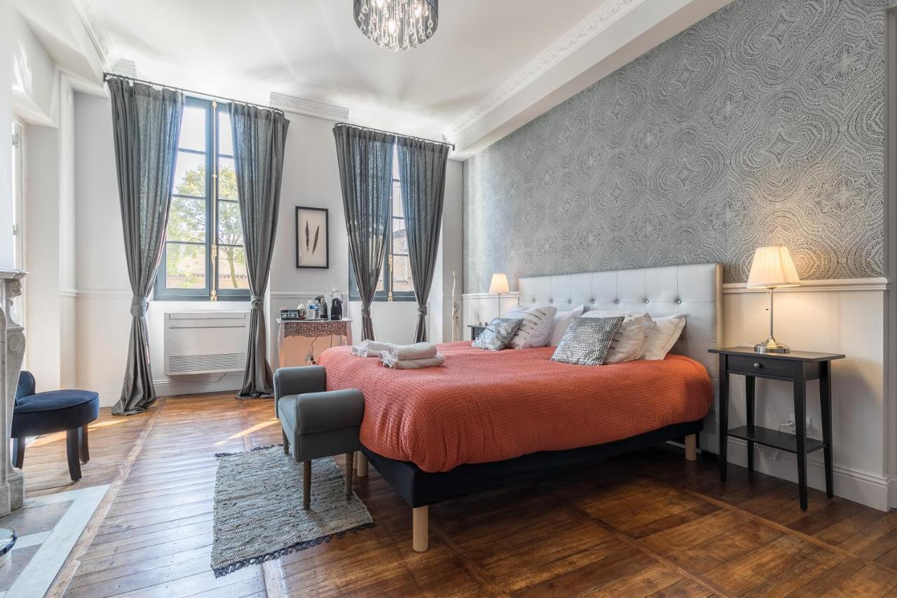 Le Logis D'Augustin Bed & Breakfast มง-เดอ-มาร์ซ็อง ภายนอก รูปภาพ